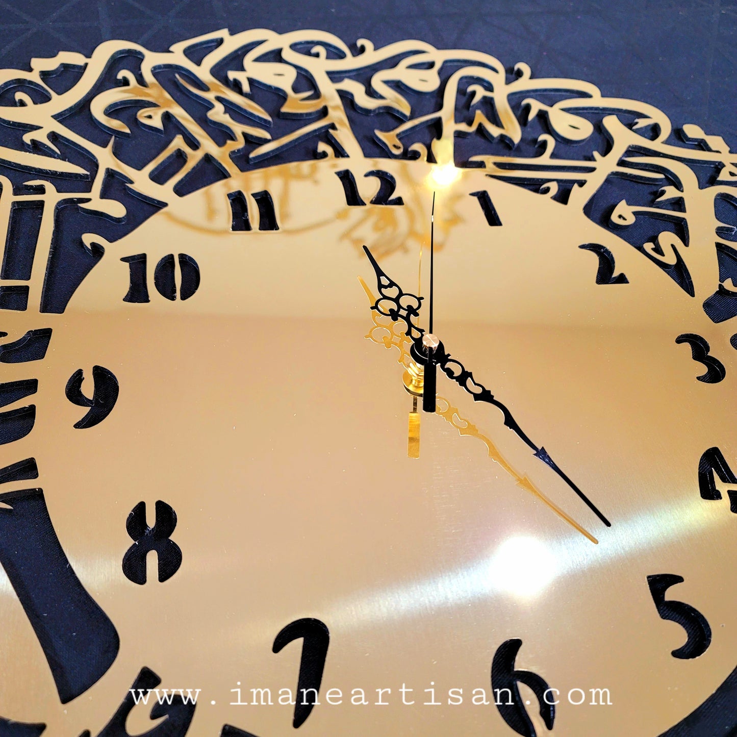 Q-010/ Surat Al-Ikhlass Clock / Metal Alucobond / Islamic Home Decor / Mirror/ Arabic Calligraphy / Islamic Gifts / Muslim Wall Art